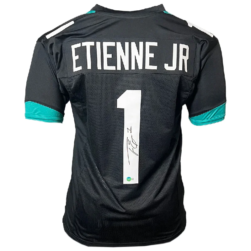 Rugby Jersey For Sport Lovers-Travis Etienne Signed Jacksonville Black Football Jersey (Beckett)